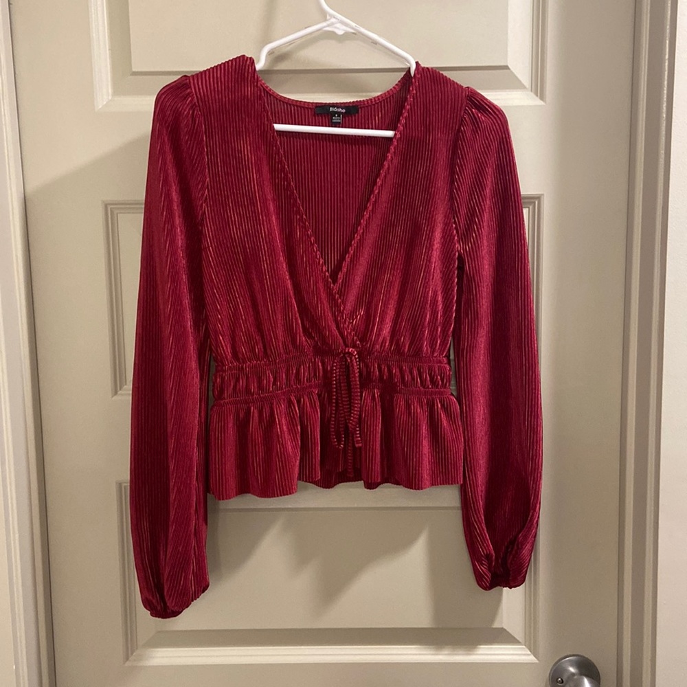 Ruffled long sleeve short blouse